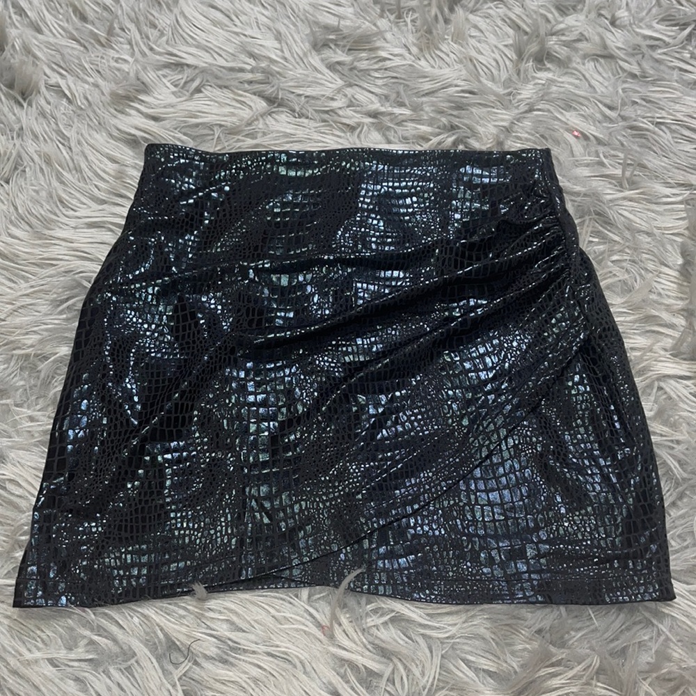 SHEIN snake print black mini skirt